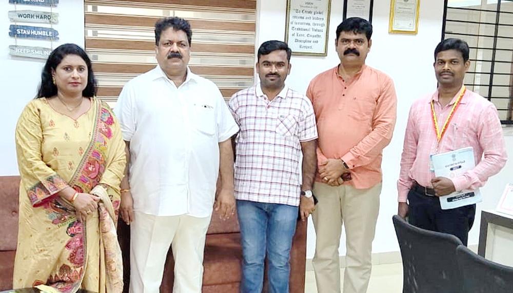 Census 2027 Begins: Minister Mankal Vaidya completes self-enumeration in Bhatkal
