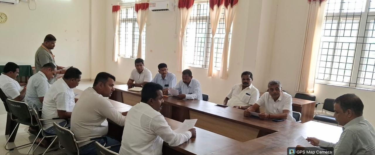 Bhatkal: Officials hold meeting with political parties on electoral roll revision for 2026