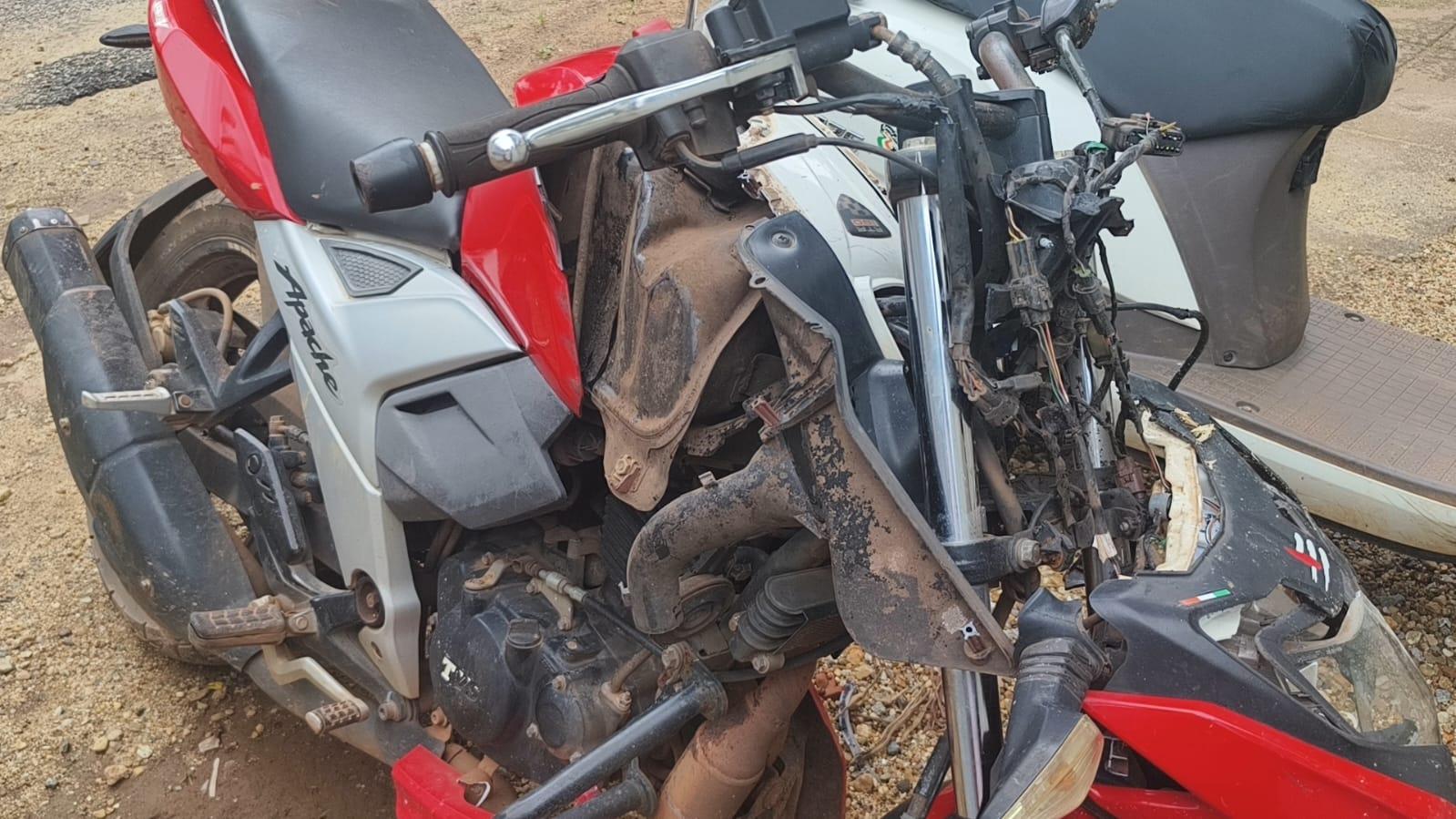 One killed, another injured after motorcycle crashes into tree in Bhatkal