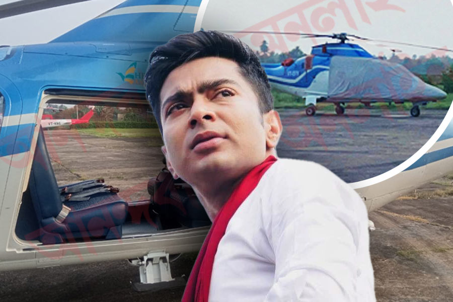 Income Tax officials raided Abhishek Banerjee’s helicopter in Kolkata, claims TMC