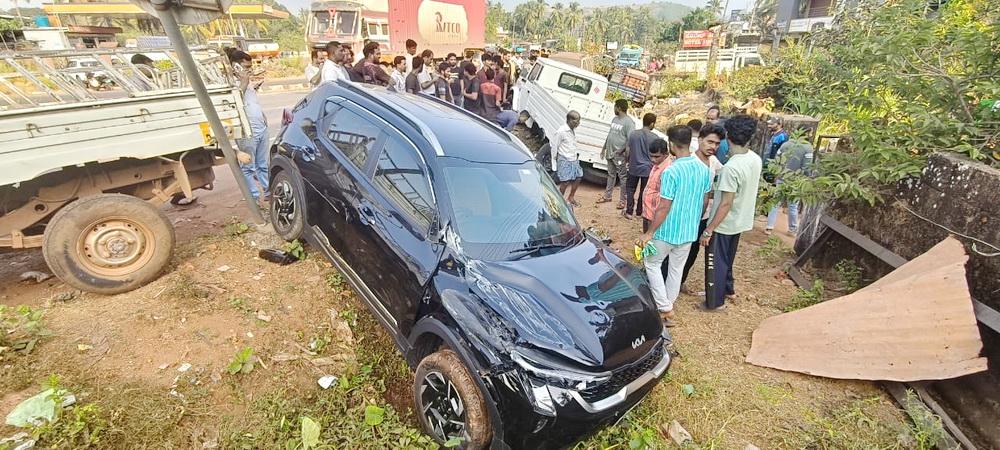 Bhatkal: Multiple vehicles collide on National Highway after cow suddenly strays onto road
