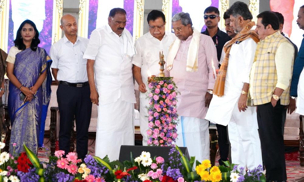 Karnataka ranks first in per capita income due to guarantee schemes, says CM Siddaramaiah