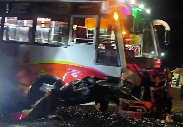 Three killed, two seriously injured as private bus collides with car in Karnataka's Tumakuru