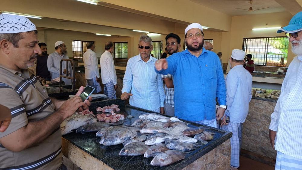 Prominent NRI Ateequr Rahman Muniri visits newly-Inaugurated Hi-Tech fish market in Bhatkal; Says facilities match Gulf standards