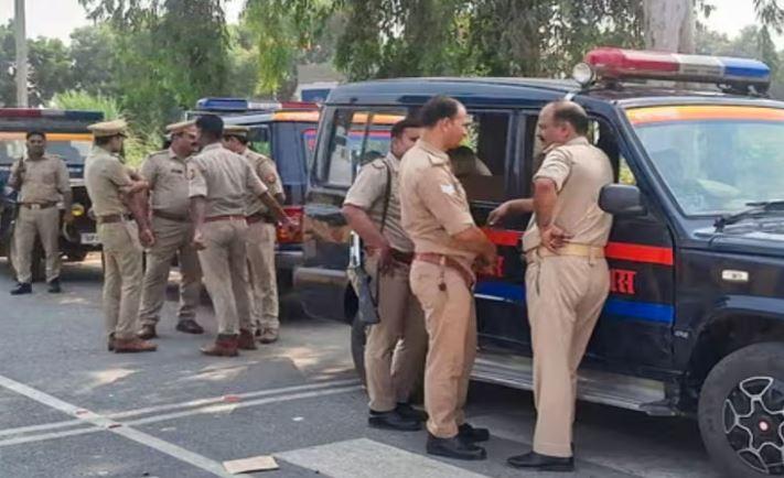 UP Hathras: 26 arrested, including 12 women, for road blockade and stone-pelting