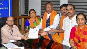 BJP expels Karnataka leader KS Eshwarappa for six years for contesting LS polls as independent candidate