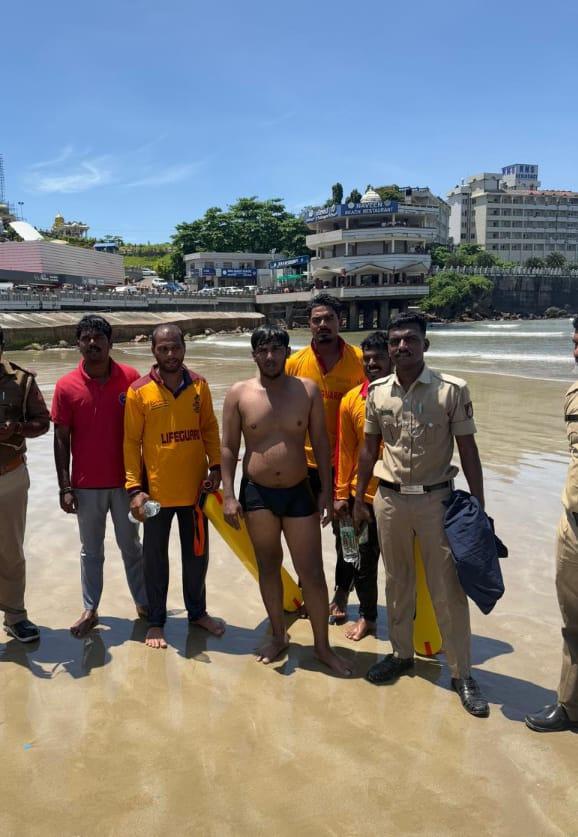 Bhatkal: Timely rescue saves two Bengaluru tourists from drowning off Murdeshwar beach