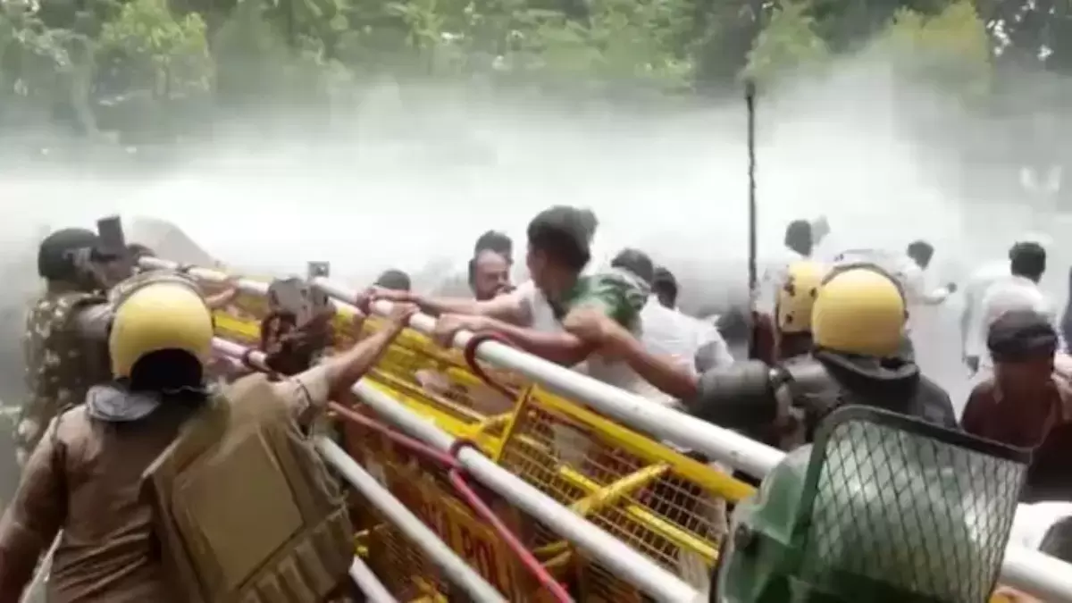 Tension erupts during BJD protest over Odisha student's death; police use water cannons, tear gas