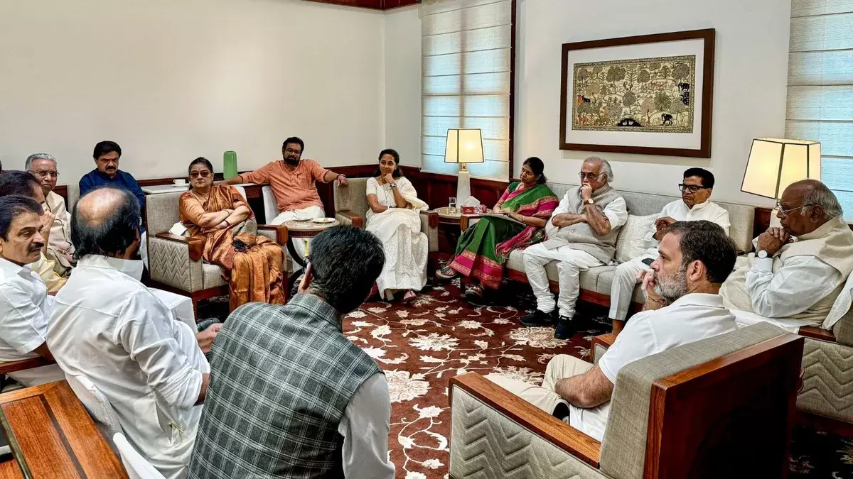 INDIA bloc rallies behind Rahul, says he must speak on national issues