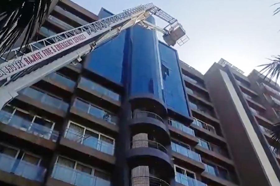 Gujarat: Massive rire in 12-storey Rajkot building kills three, injures one